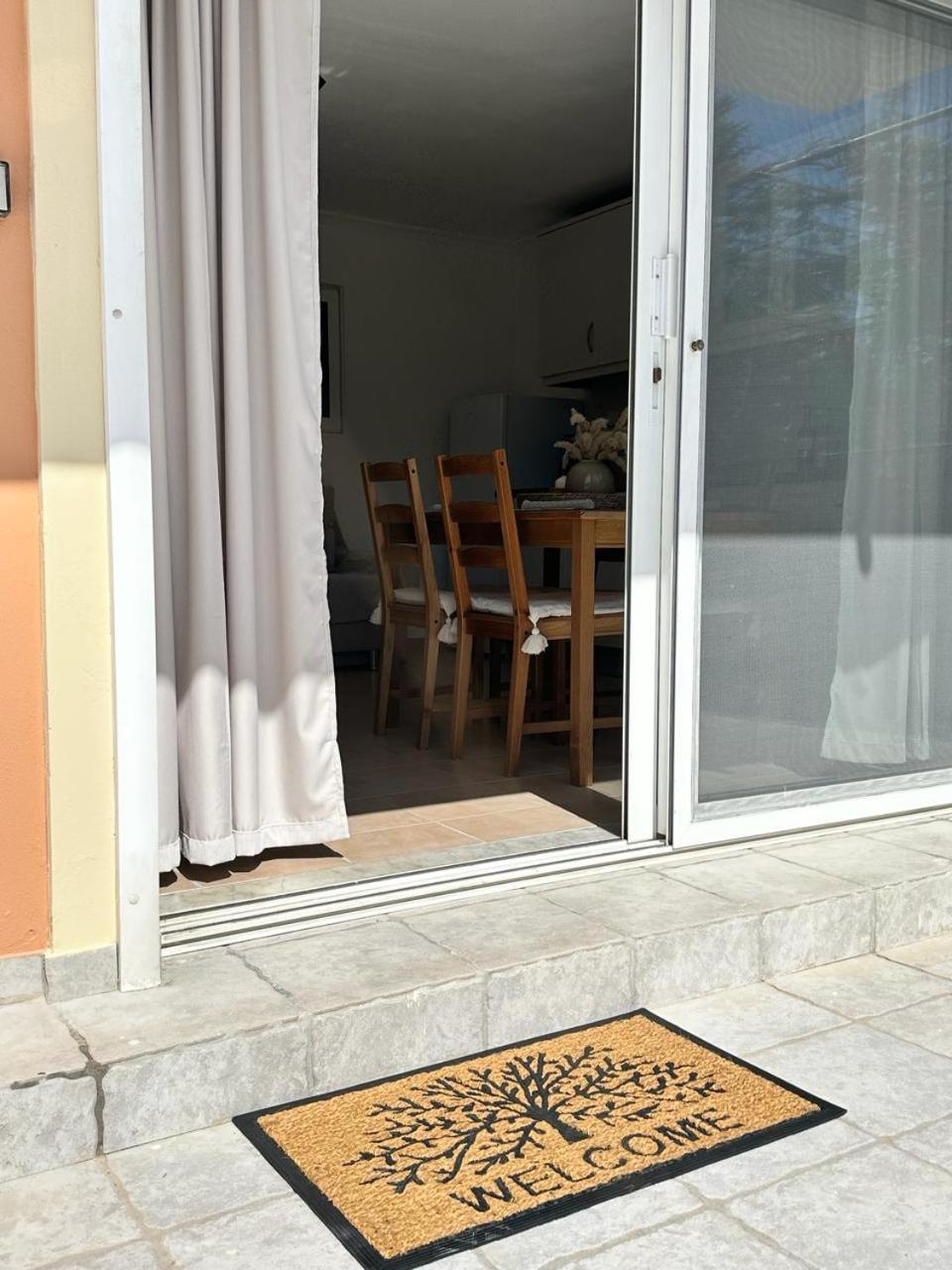 Corfu Lakeside Cottage カノニ エクステリア 写真