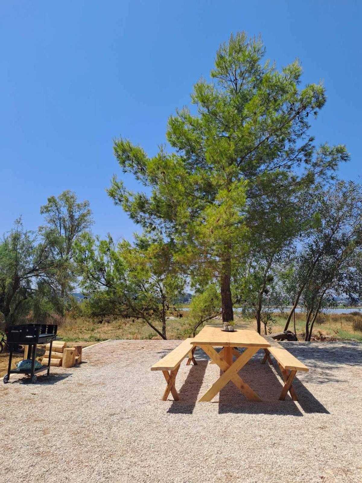 Corfu Lakeside Cottage カノニ エクステリア 写真